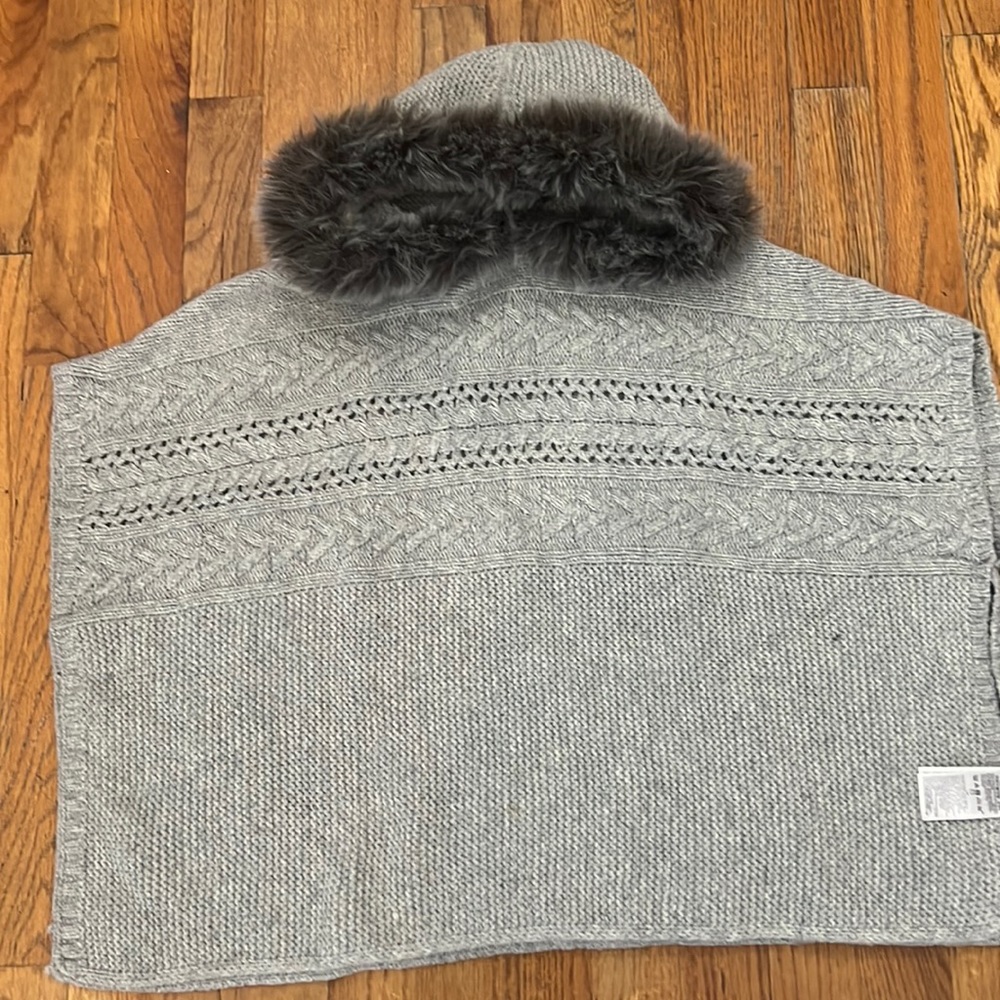 New no tags girls Gap kids faux fur gray knit pinch Sz M